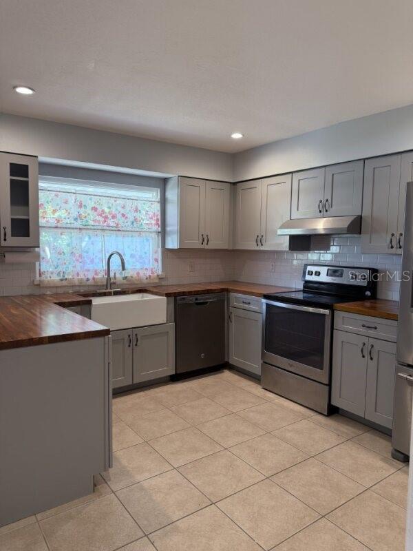 CAMELOT UNIT 2 - Residential Lease