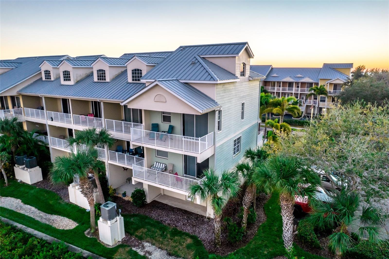 BAHIA BEACH TWNHMS PH 1A - Residential