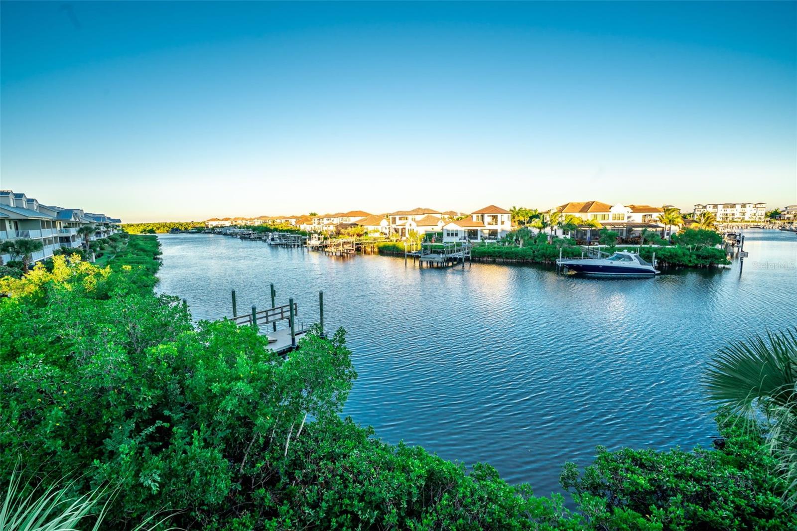 BAHIA BEACH TWNHMS PH 1A - Residential