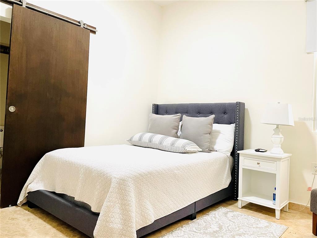 OCEAN PARK, STEPS TO BEST BEACH - Residential