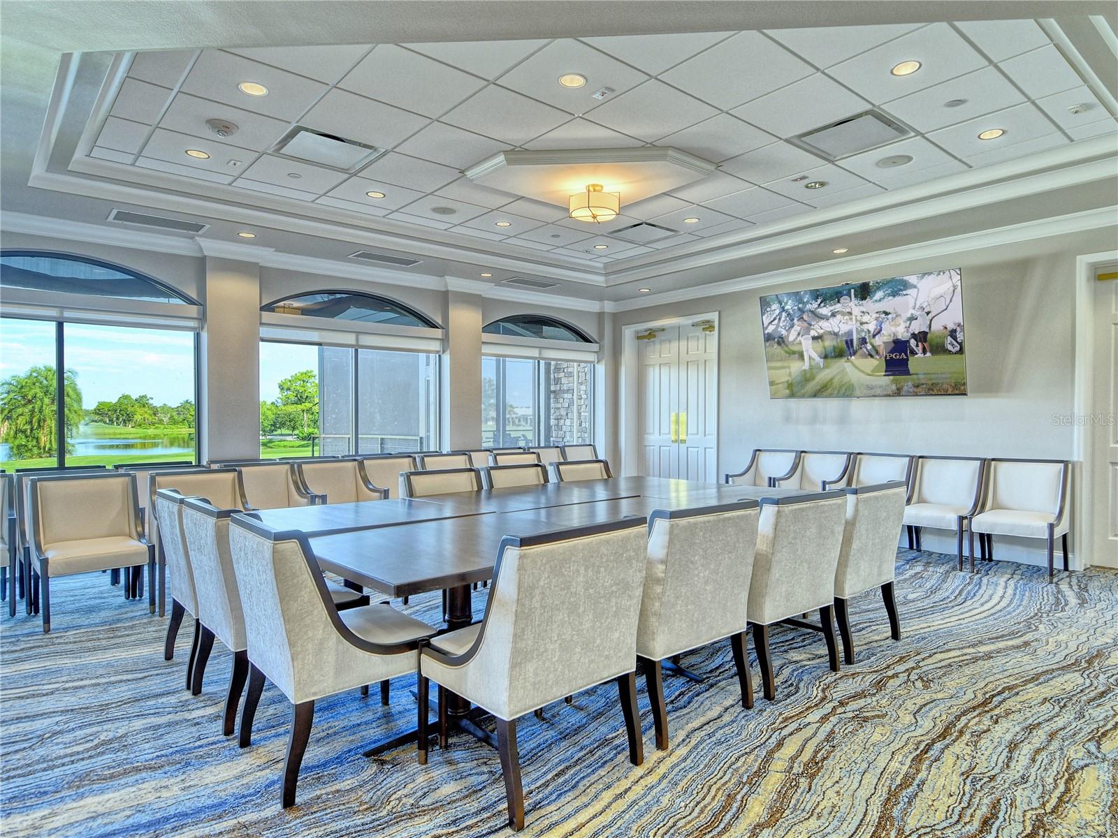 HERITAGE OAKS GOLF & COUNTRY CLUB - Residential