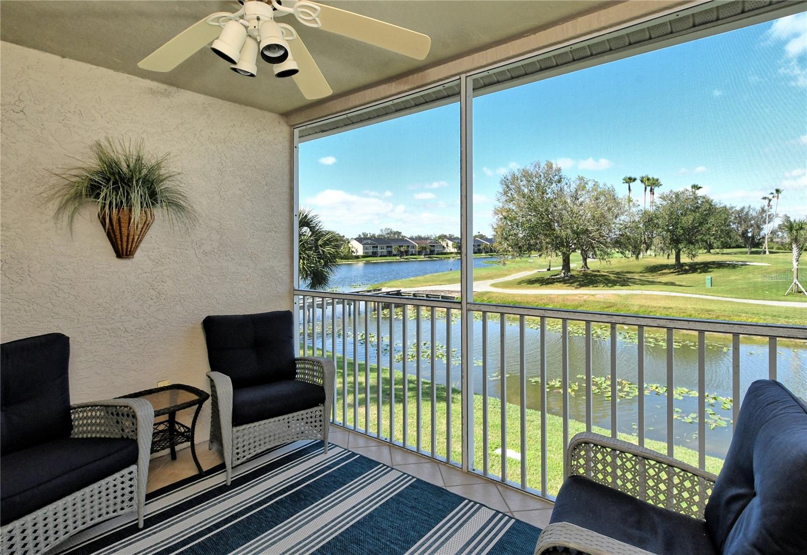 HERITAGE OAKS GOLF & COUNTRY CLUB - Residential