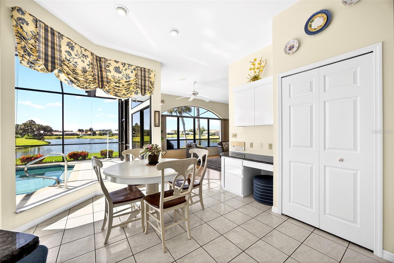 WATERFORD - Residential
