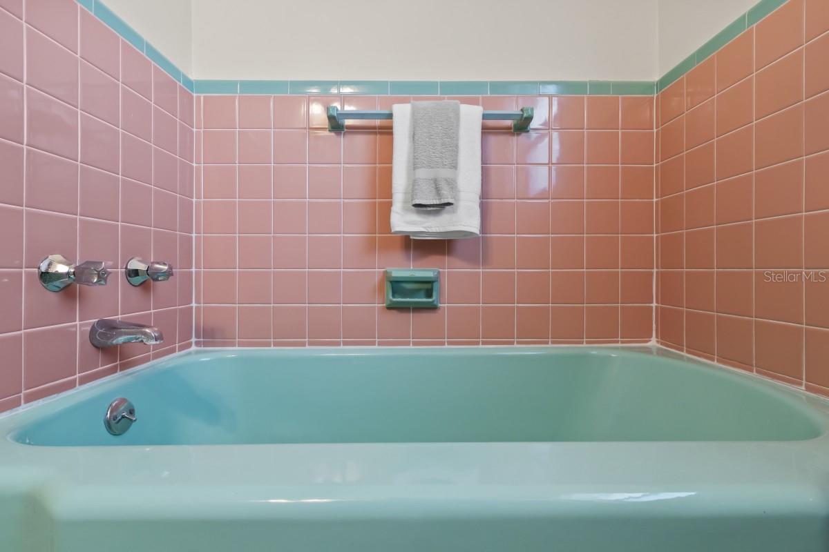 HIGHLAND LAKE SUB 3RD ADD - Residential