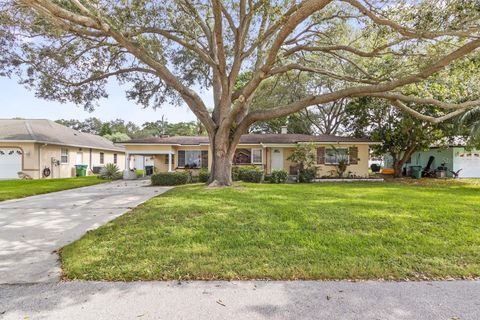Photo of 1512 Lime Street, Clearwater, FL 33756 (MLS # A4674549)