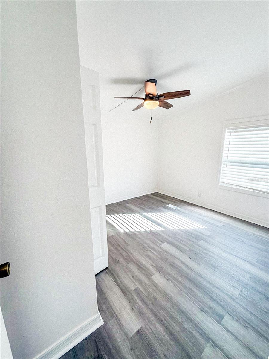 BREAM LAKE 4 LAKES COMMUNITY U-1 - Residential