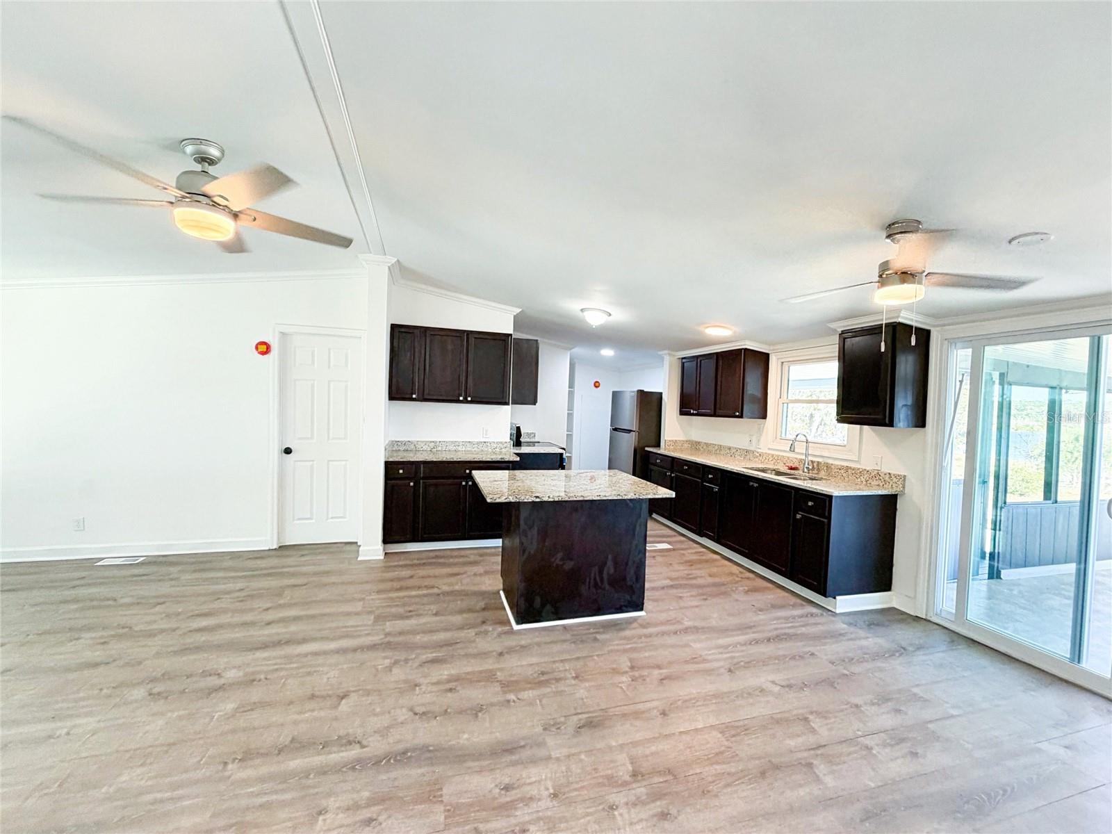 BREAM LAKE 4 LAKES COMMUNITY U-1 - Residential