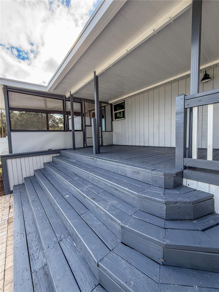 BREAM LAKE 4 LAKES COMMUNITY U-1 - Residential