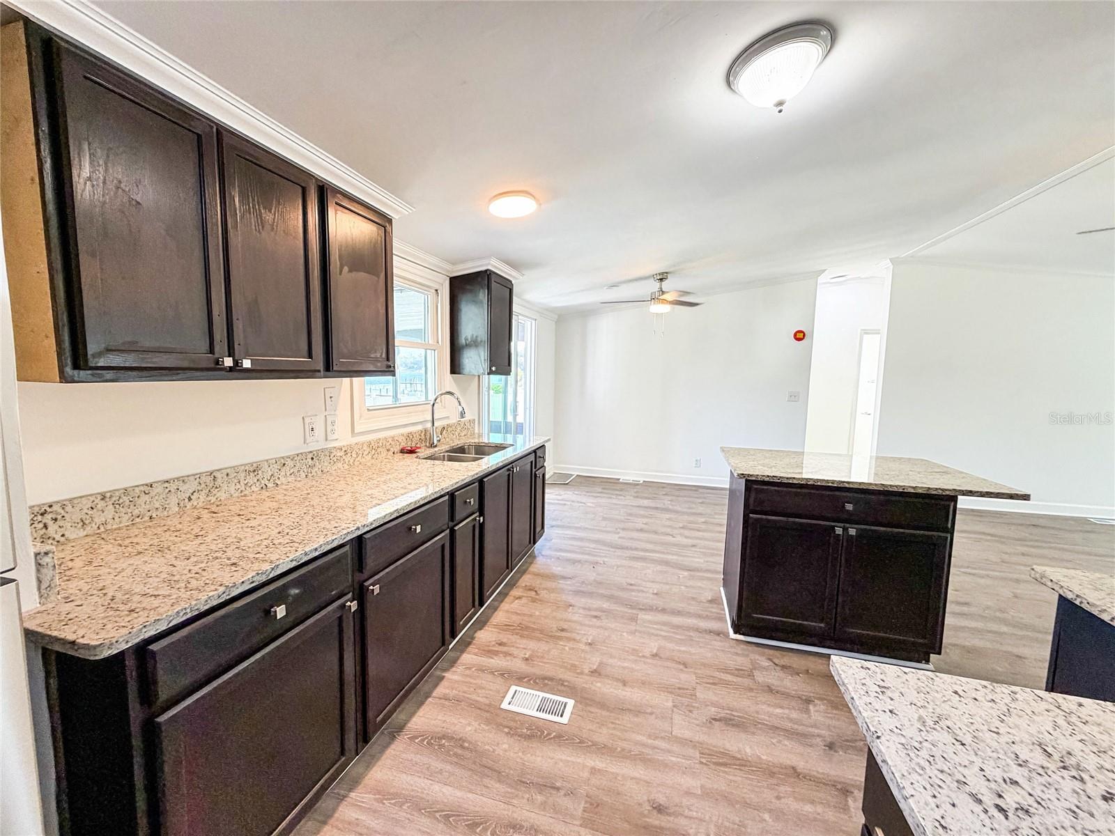 BREAM LAKE 4 LAKES COMMUNITY U-1 - Residential