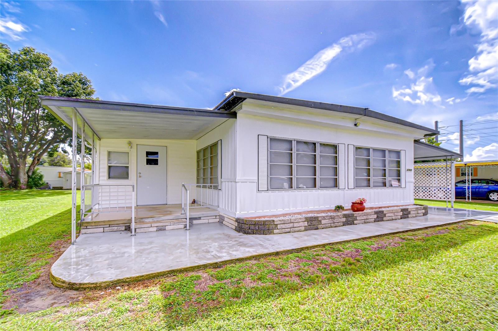 PALM ESTATES - Residential