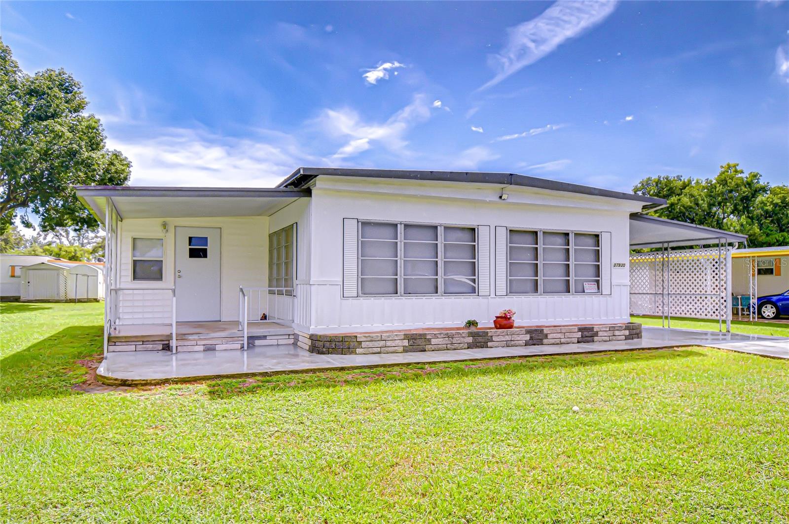 PALM ESTATES - Residential