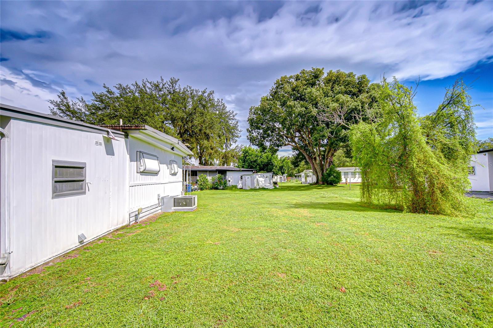PALM ESTATES - Residential