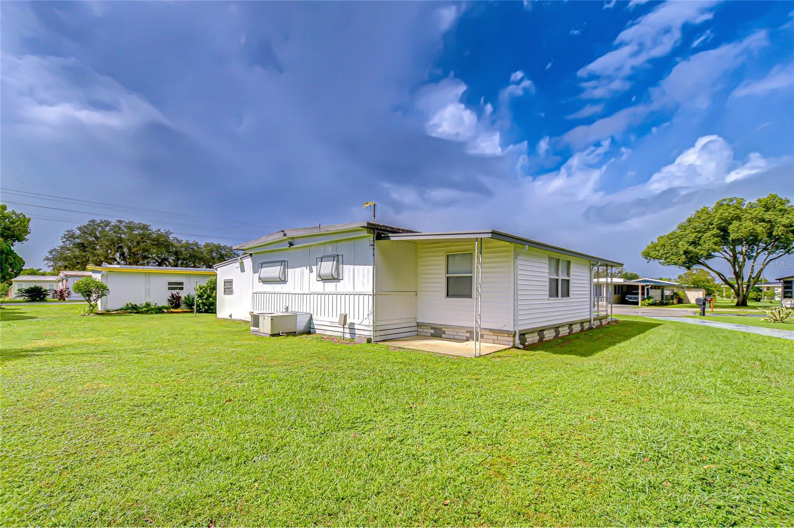 PALM ESTATES - Residential