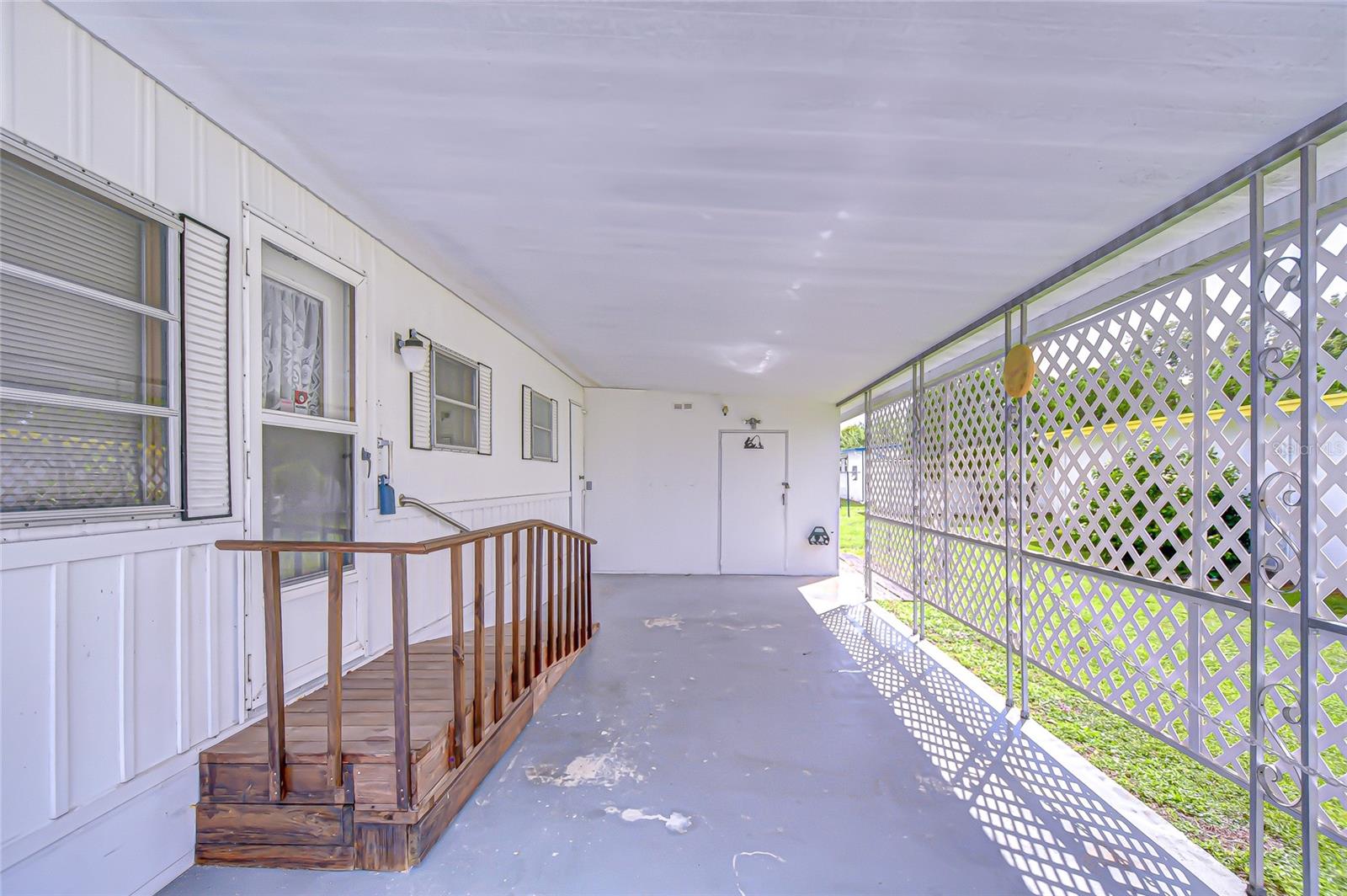 PALM ESTATES - Residential