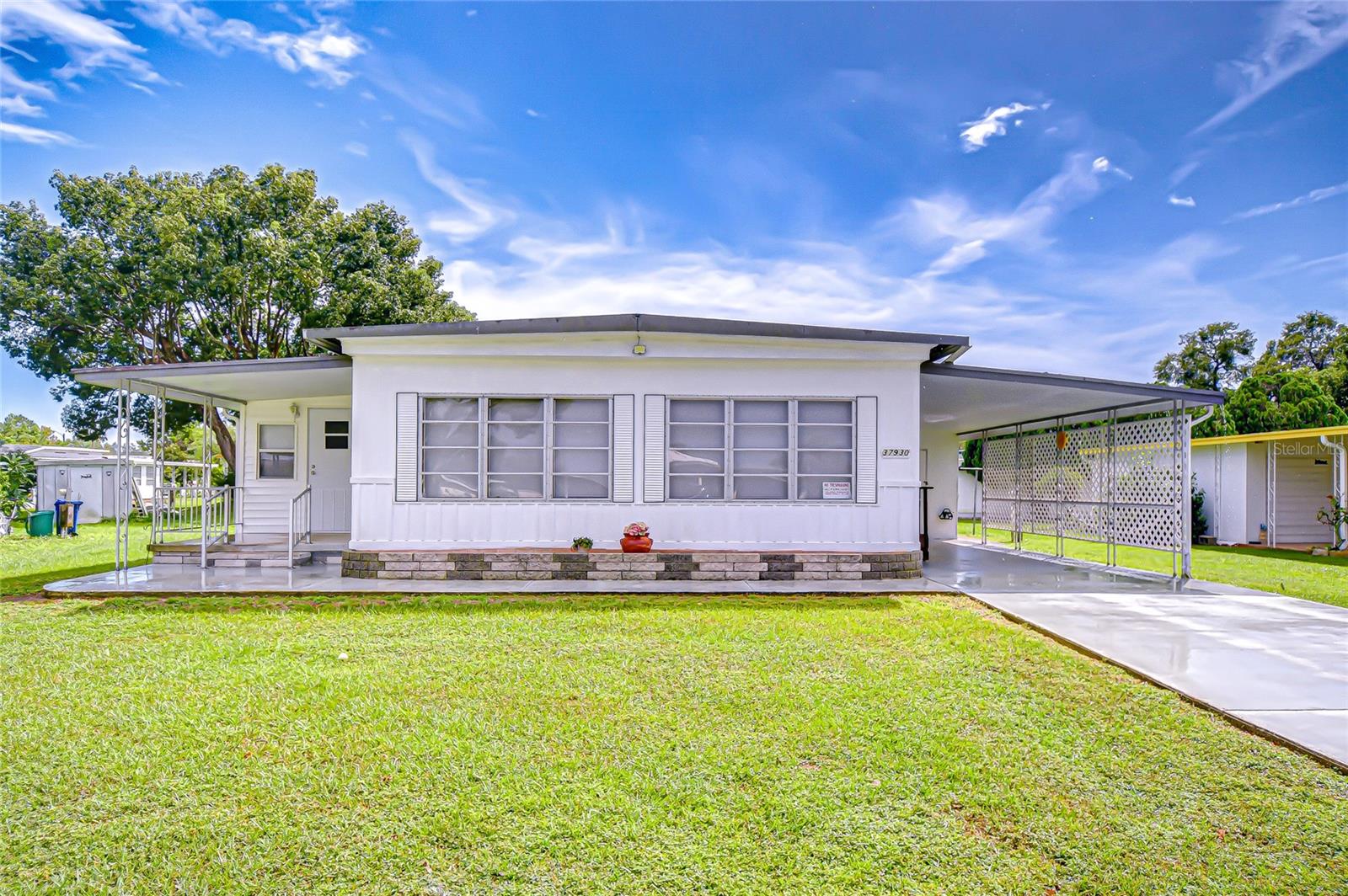 PALM ESTATES - Residential