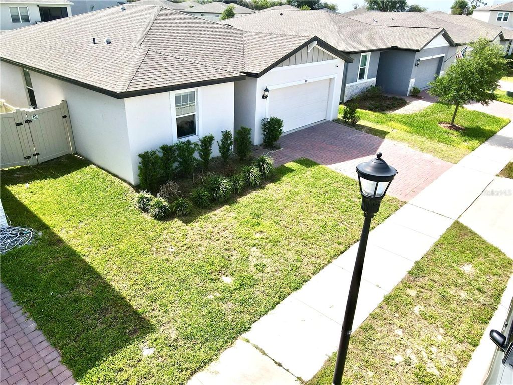Photo of 909 Cambridge Drive, Winter Haven, FL 33881 (MLS # G5111142)