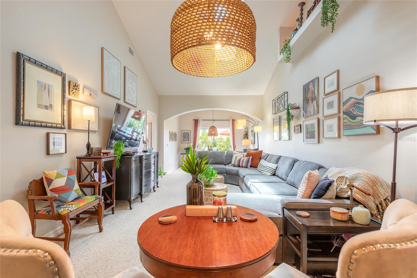 HIDDEN PINES PH 03 - Residential
