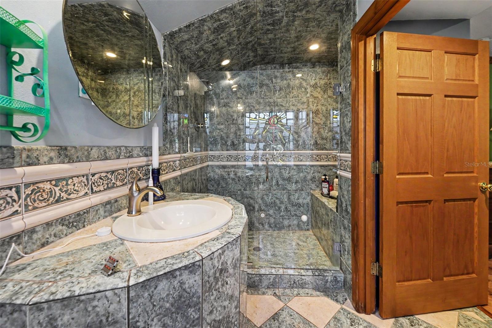 MONTCLAIR LAKE ESTATES - Residential