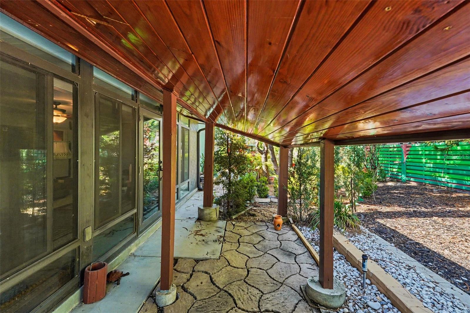 MONTCLAIR LAKE ESTATES - Residential
