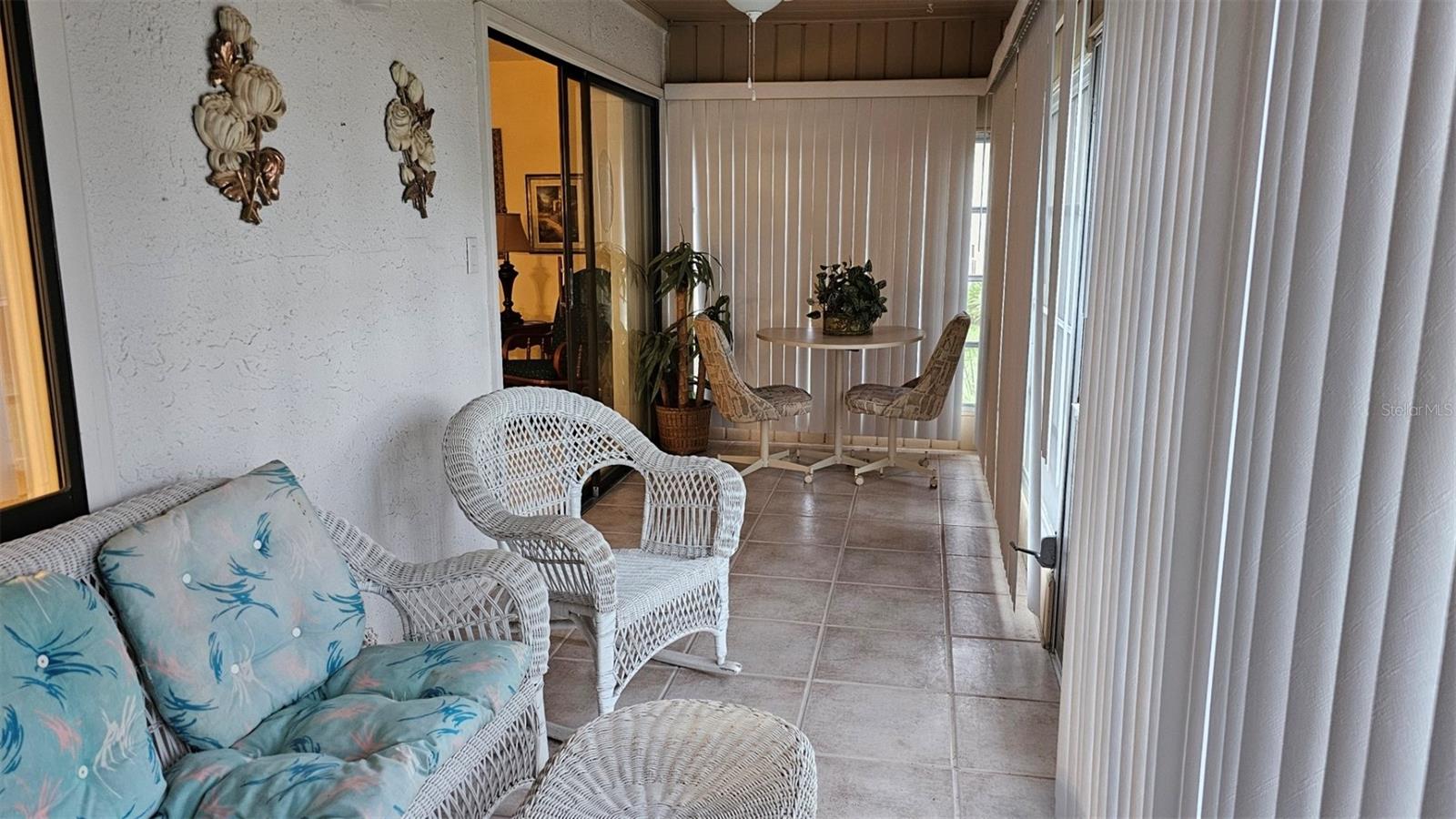 TWIN LAKES VILLAGE WEST CONDO - Residential