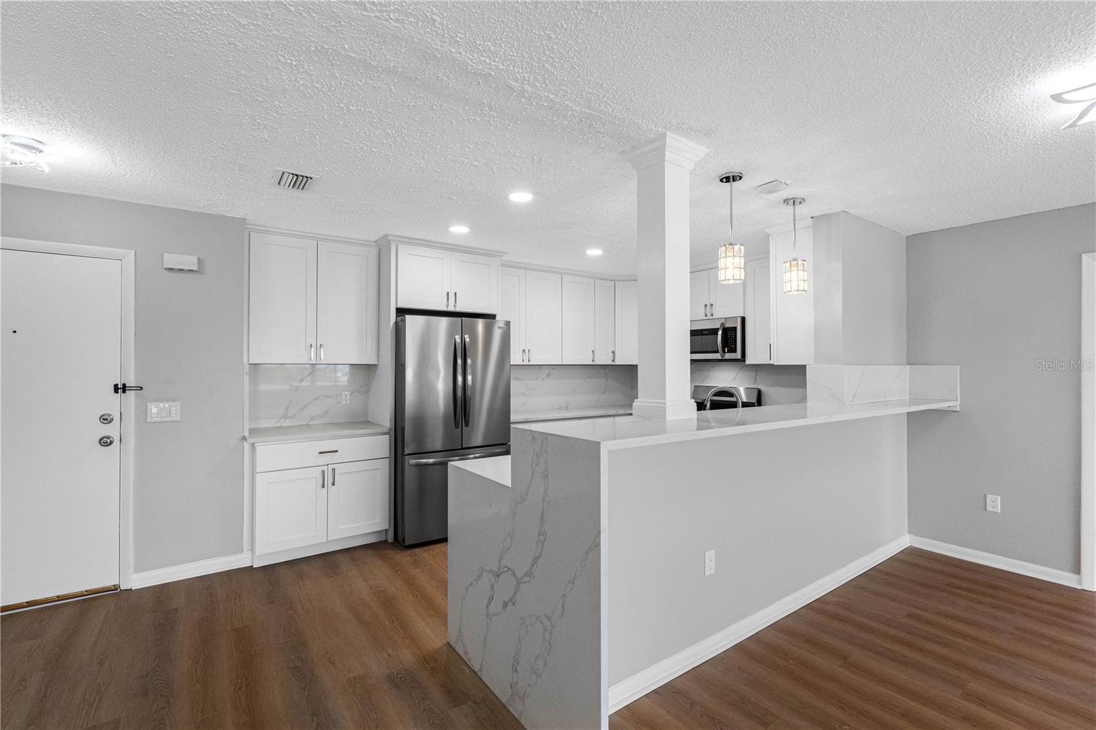 HARBOUR CLUB CONDO 3 - Residential