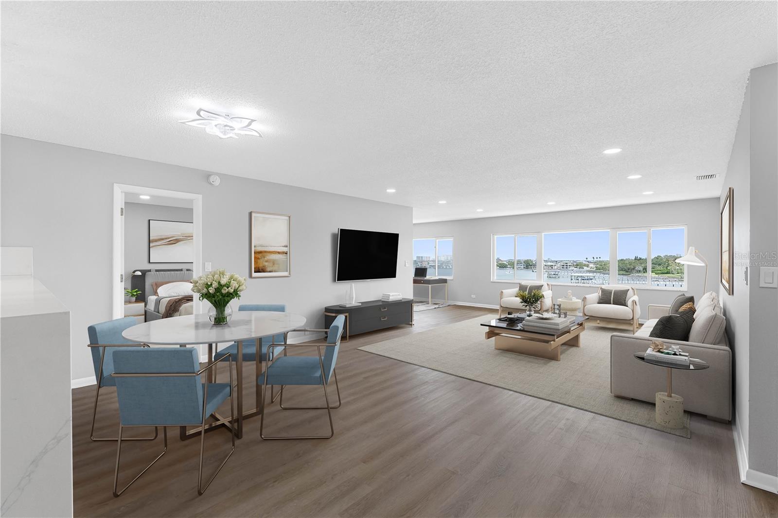 HARBOUR CLUB CONDO 3 - Residential