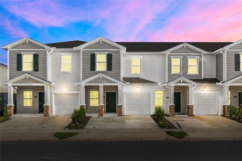 Photo of 2717 Skyline Loop, Kissimmee, FL 34758 (MLS # O6434540)