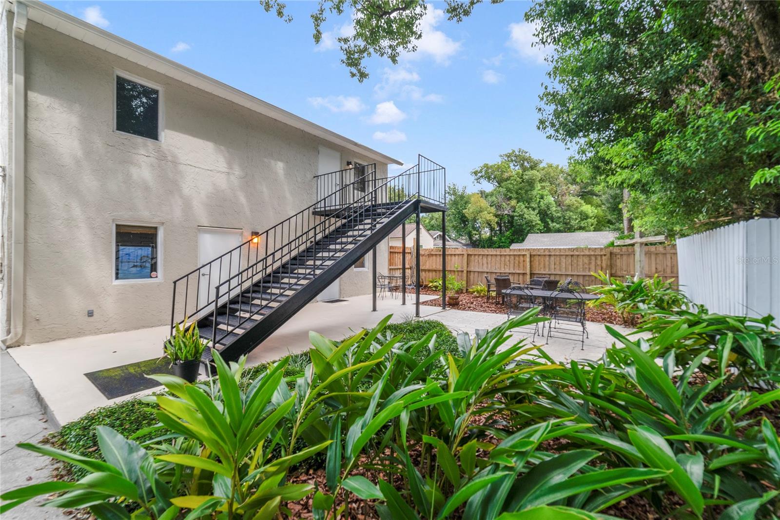 COLONIAL PARK SUB - Commercial Sale