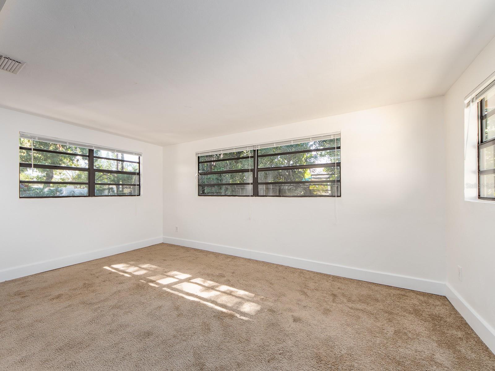 2242 INDIAN AVENUE S