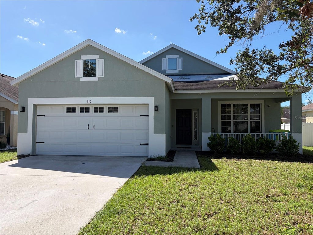 Photo of 910 15th Street NE, Ruskin, FL 33570 (MLS # TB8549141)