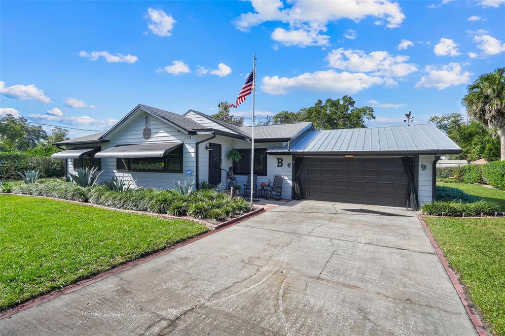 Photo of 6 S Lake Pleasant Road, Apopka, FL 32703 (MLS # O6452901)