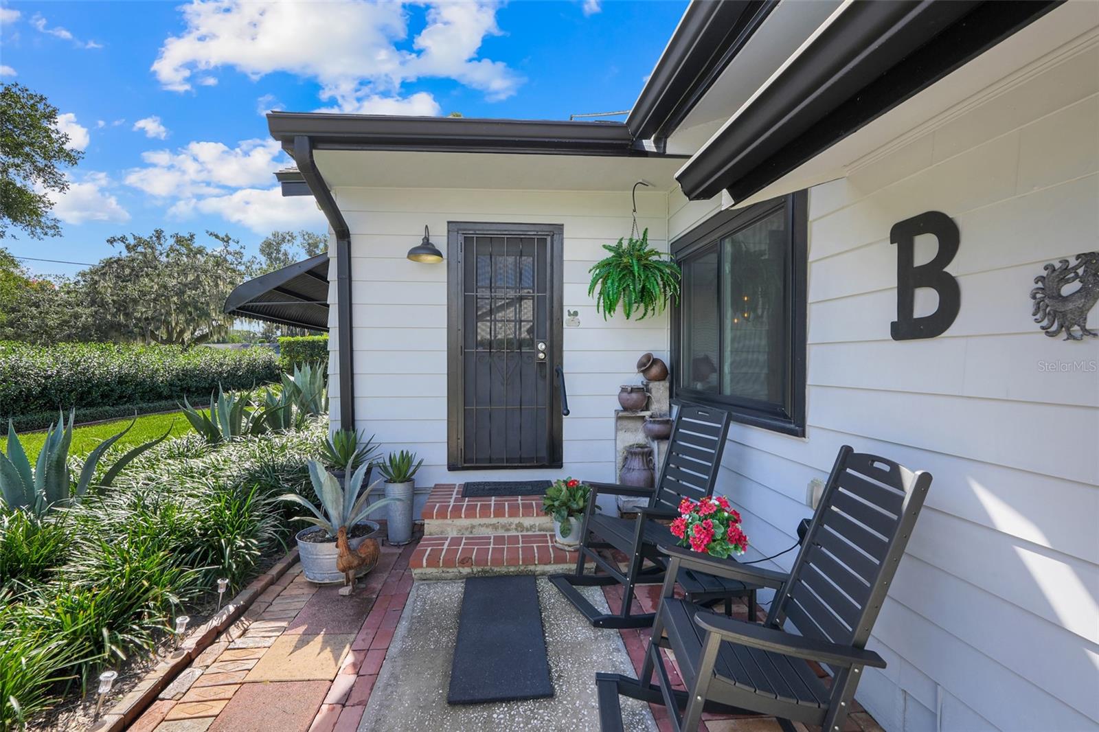 6 S LAKE PLEASANT ROAD