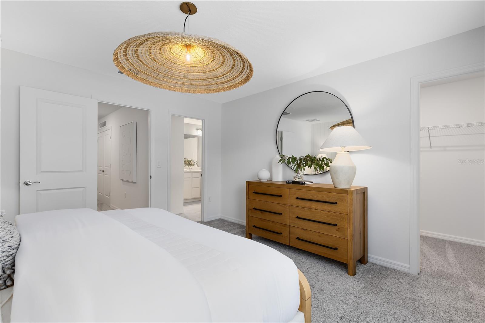 OVIEDO SQUARE - Residential