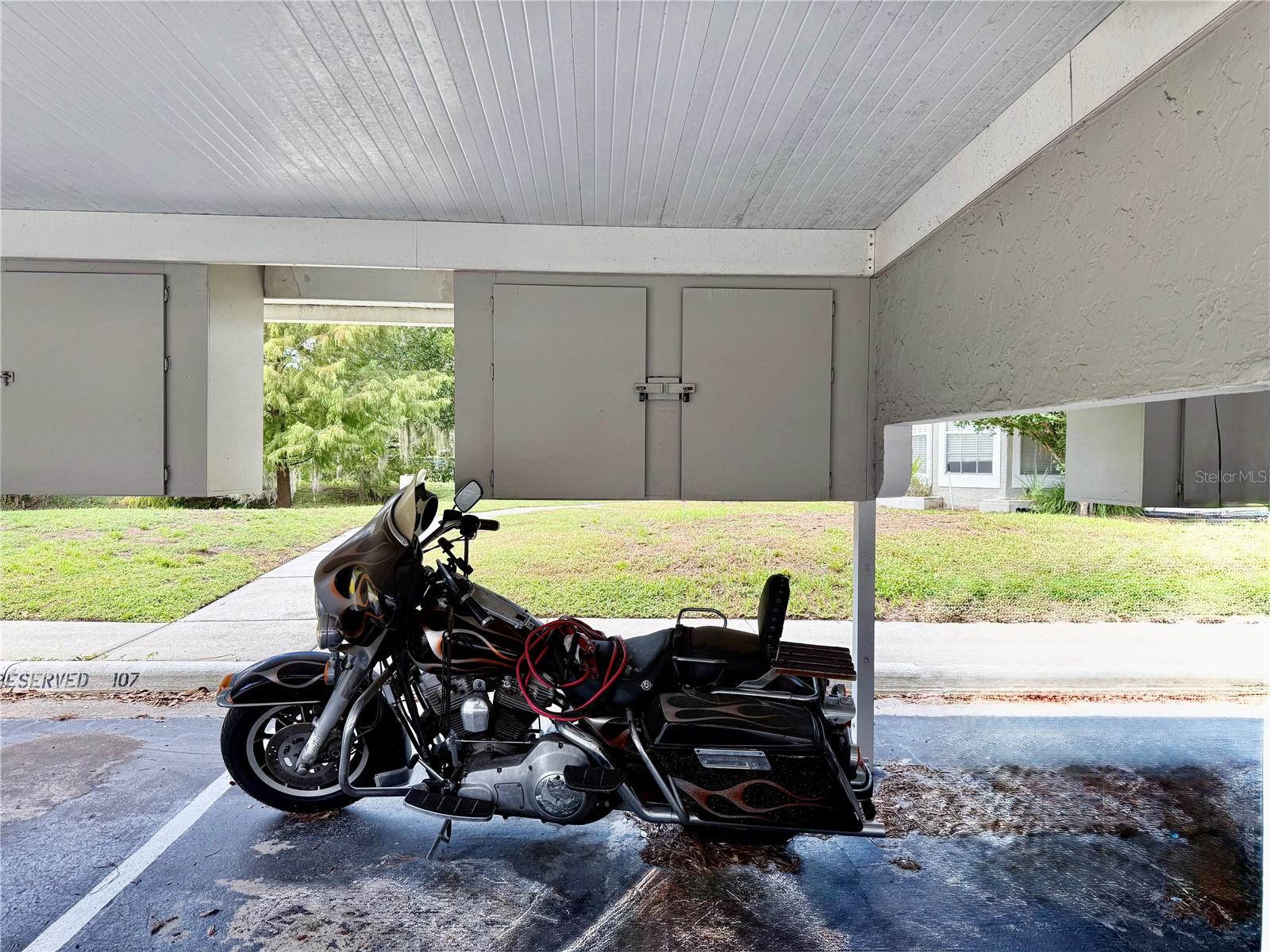 HUNTERS CHASE CONDO PH 1 - Residential