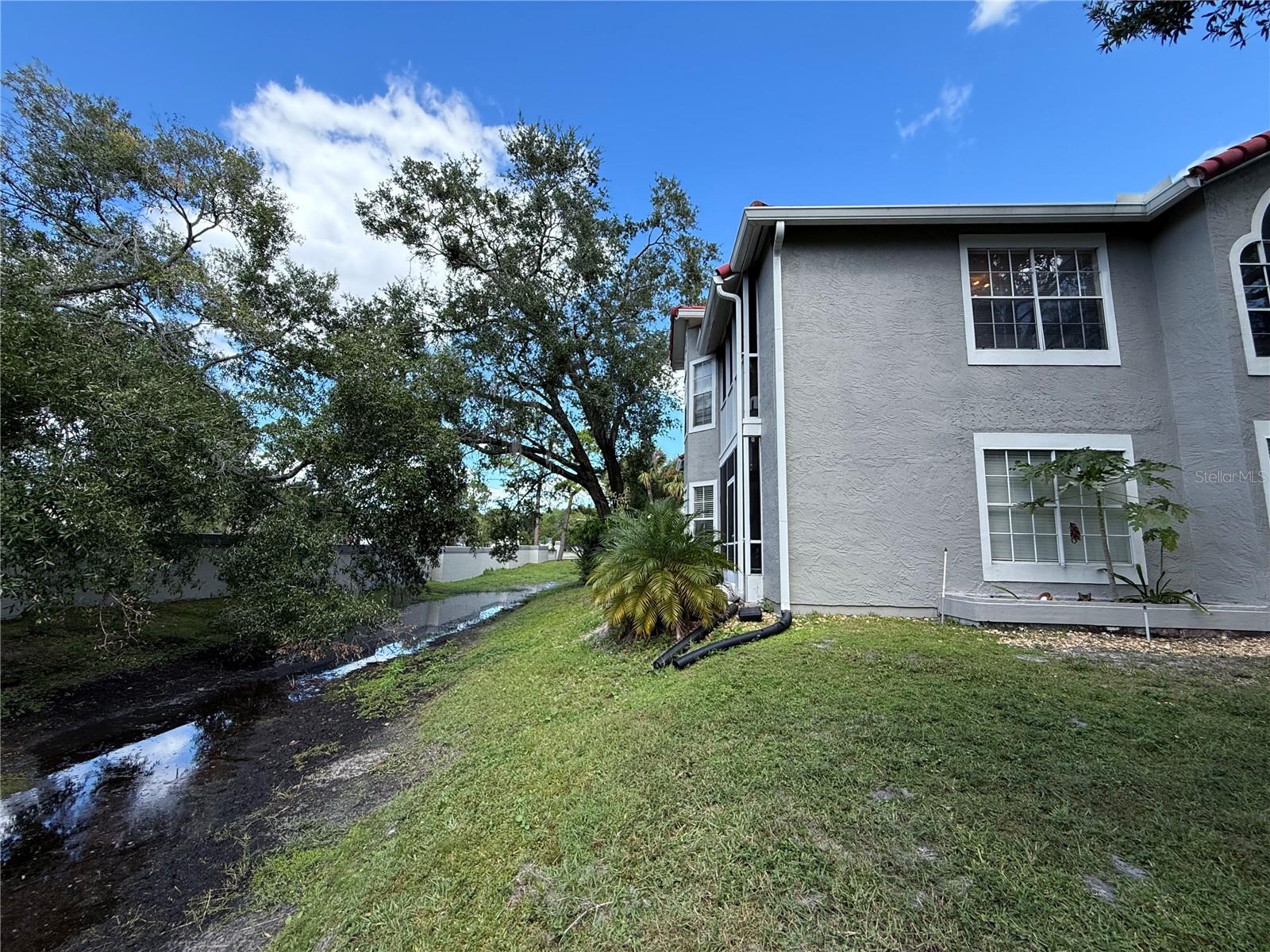 HUNTERS CHASE CONDO PH 1 - Residential