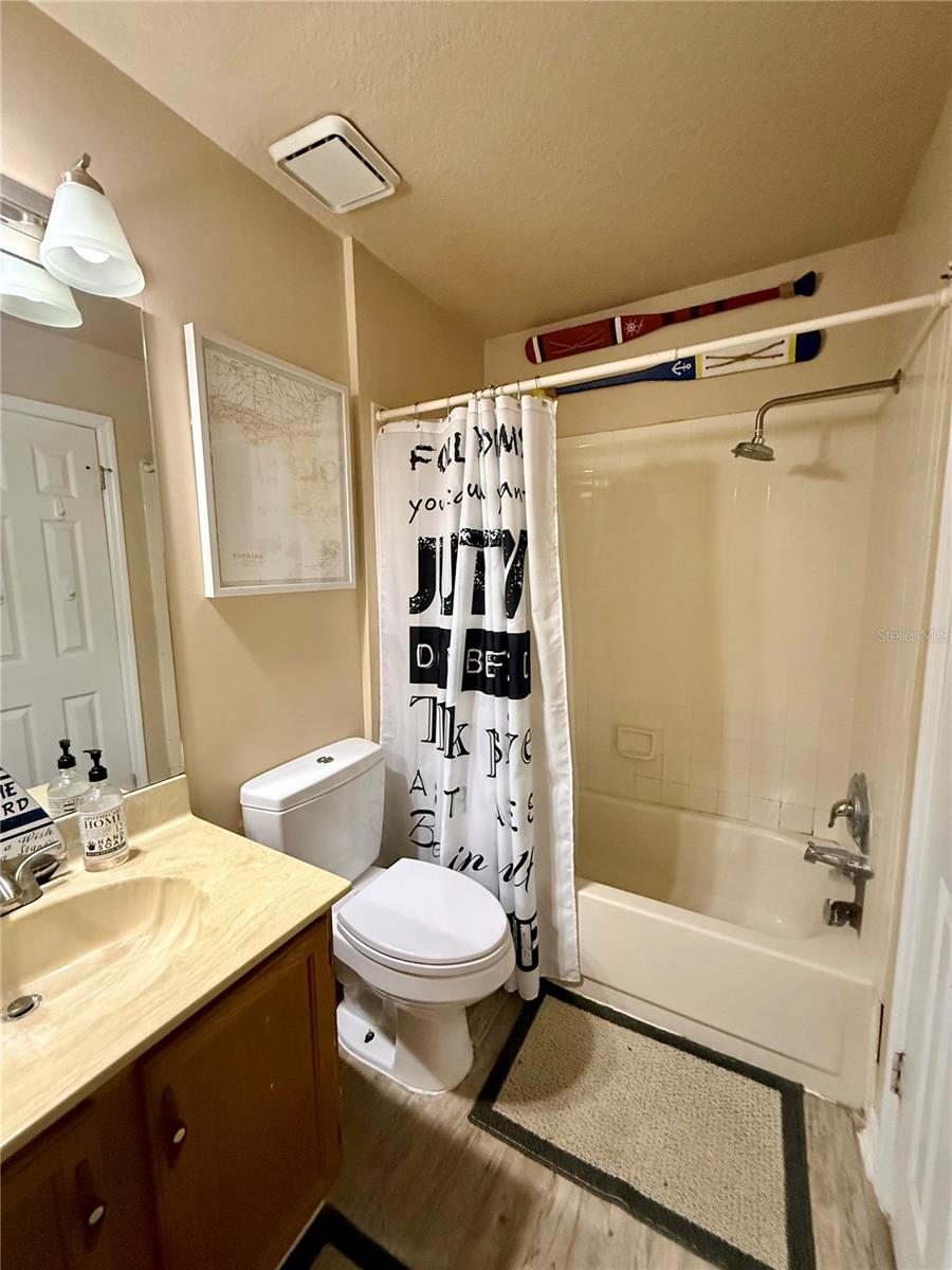 HUNTERS CHASE CONDO PH 1 - Residential