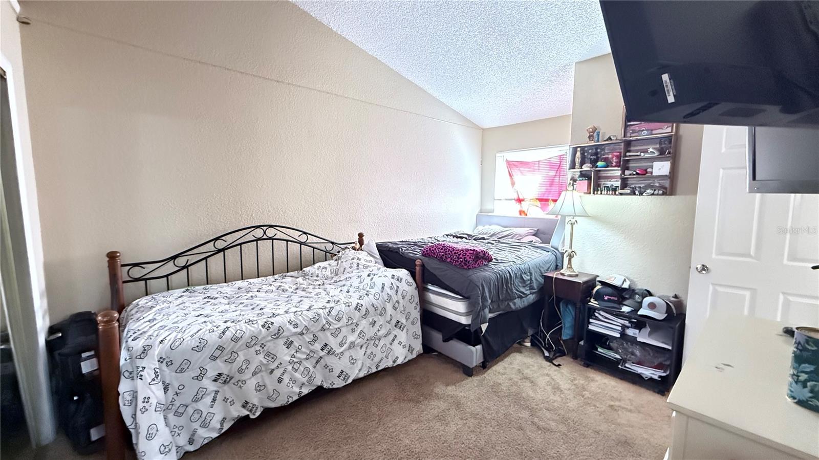 HUNTERS CHASE CONDO PH 1 - Residential