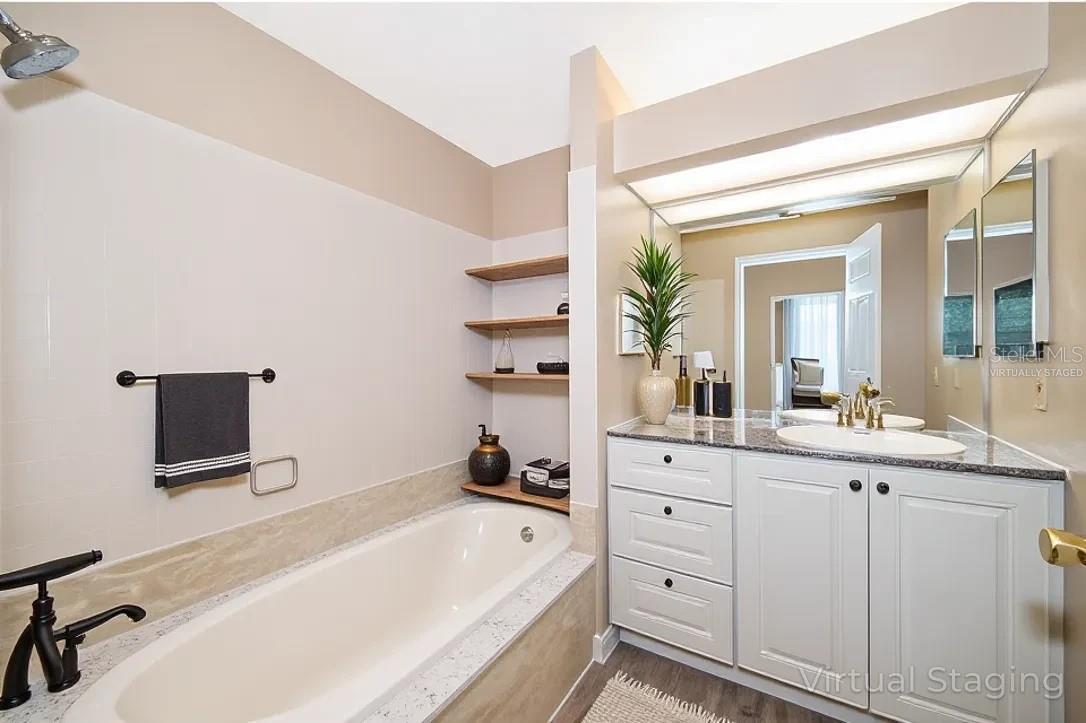 HUNTERS CHASE CONDO PH 1 - Residential