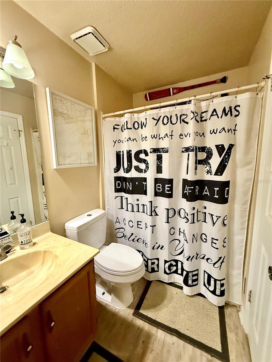 HUNTERS CHASE CONDO PH 1 - Residential