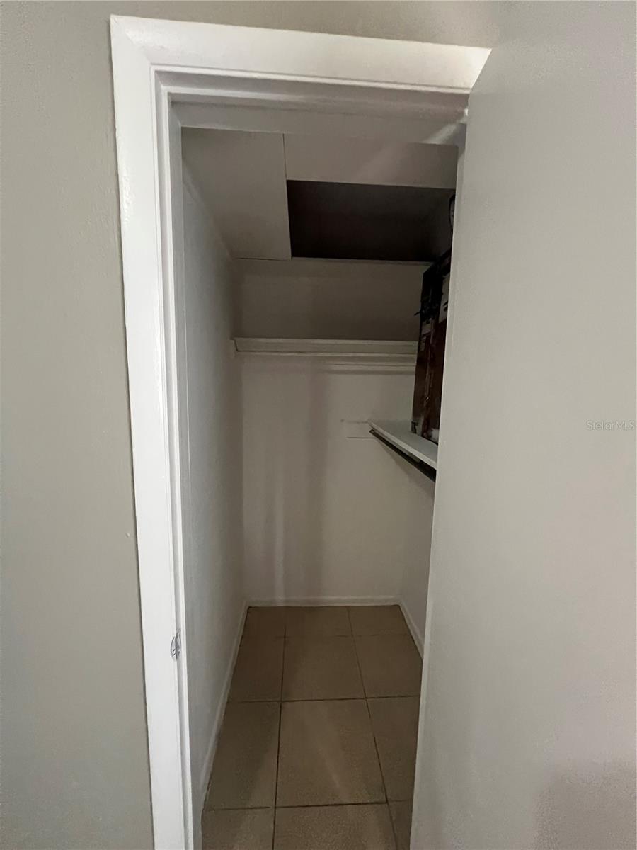 ORANGE HEIGHTS - Residential Lease