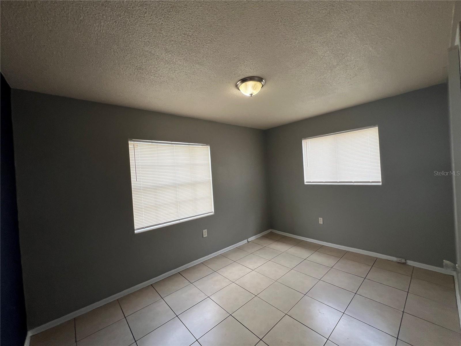 ORANGE HEIGHTS - Residential Lease