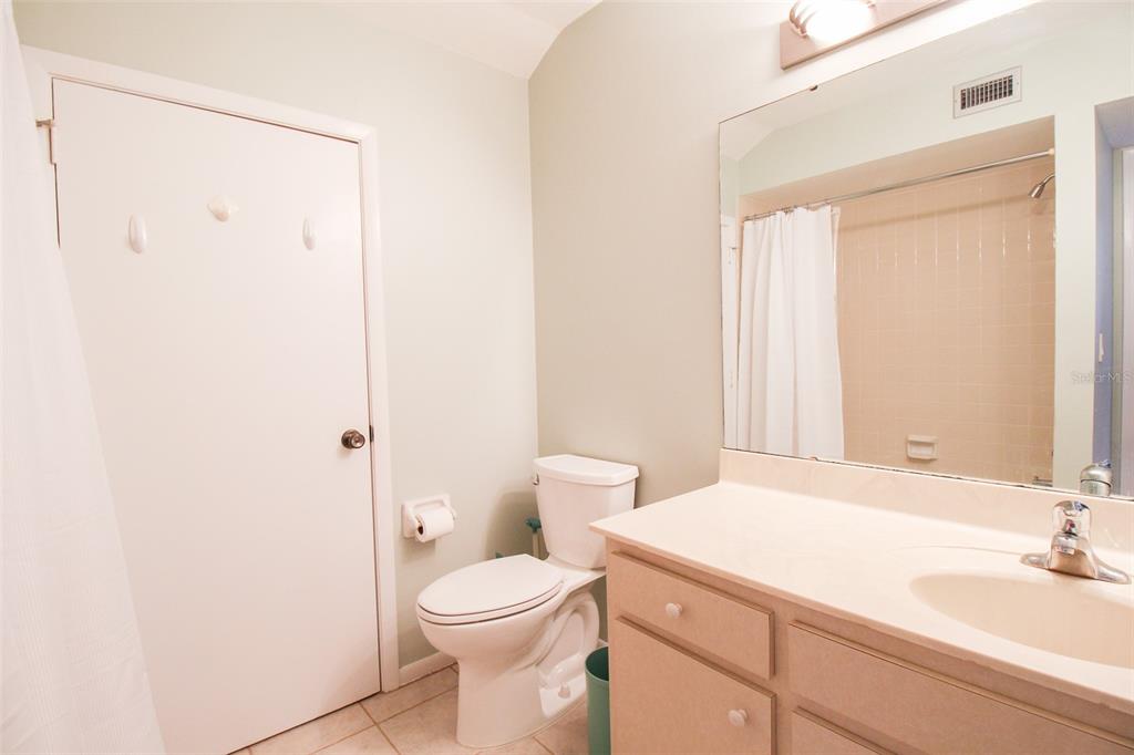 MEADOWS THE - Residential Lease