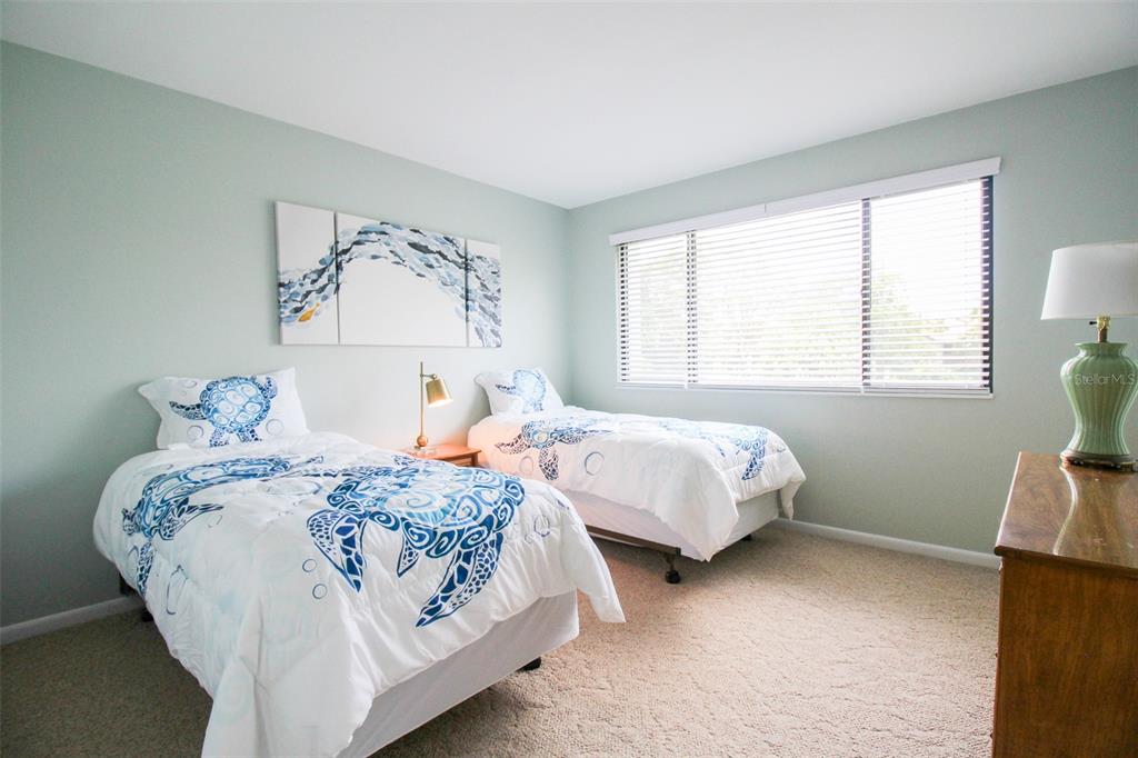 MEADOWS THE - Residential Lease