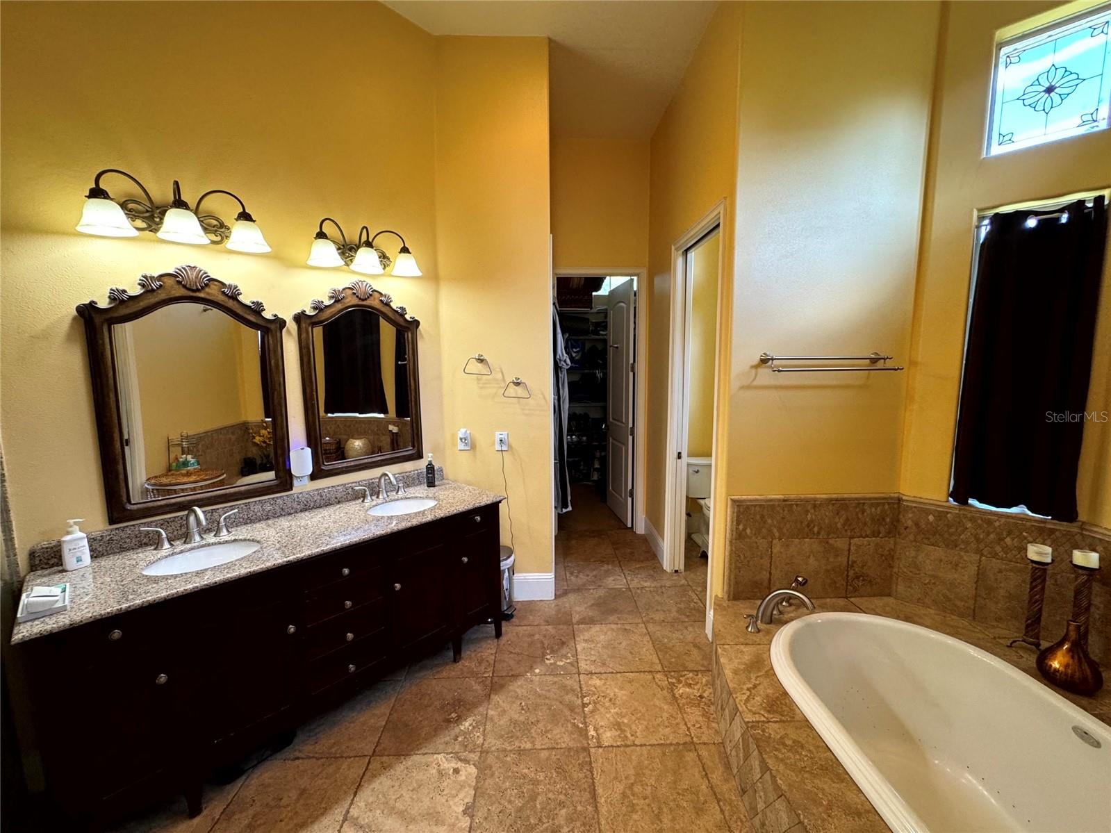 ROCKET CITYA - Residential