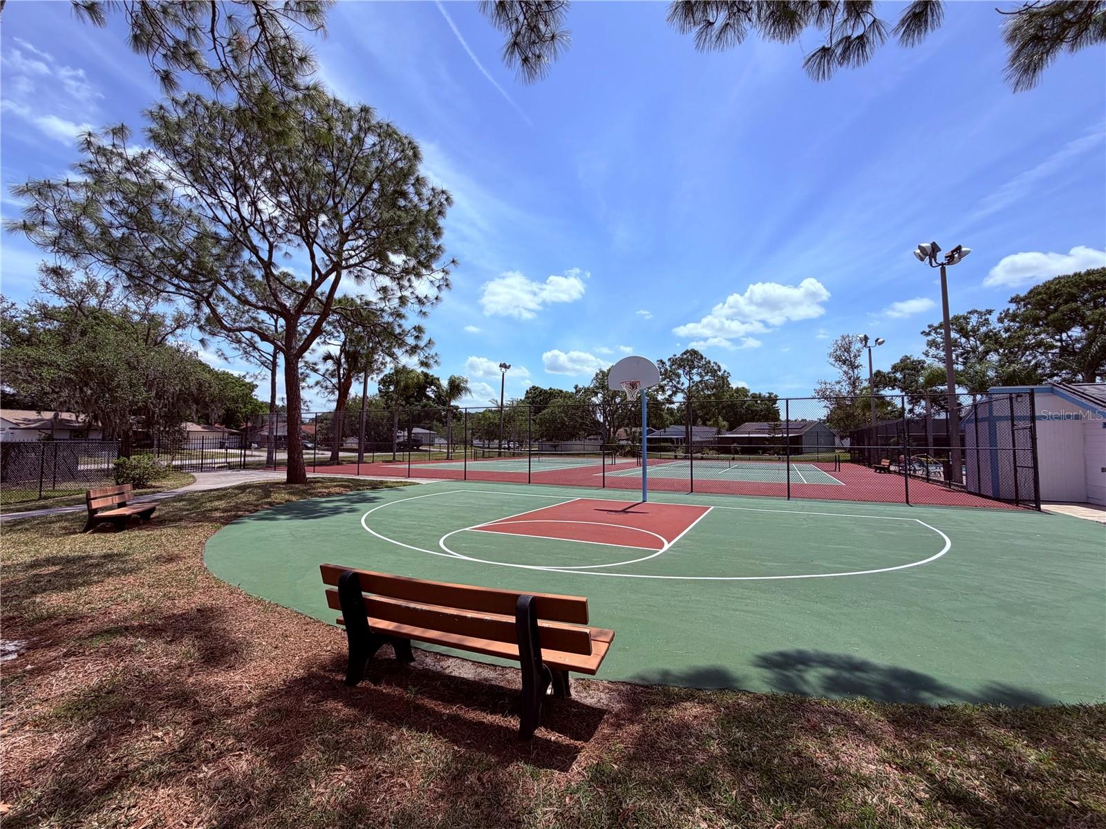 GARDENS OF FOREST LAKES CONDO - Residential Lease