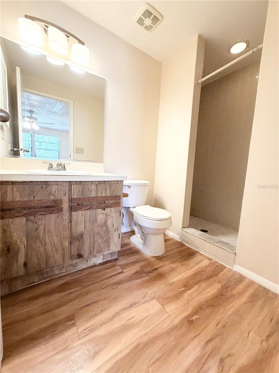 GARDENS OF FOREST LAKES CONDO - Residential Lease