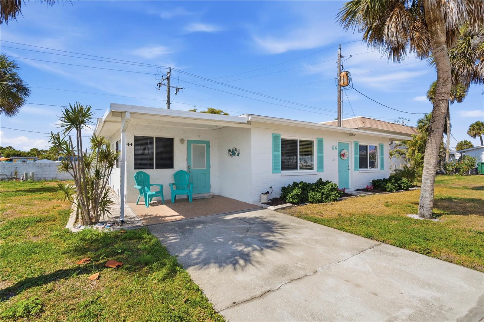 1977 BEACH ROAD 44