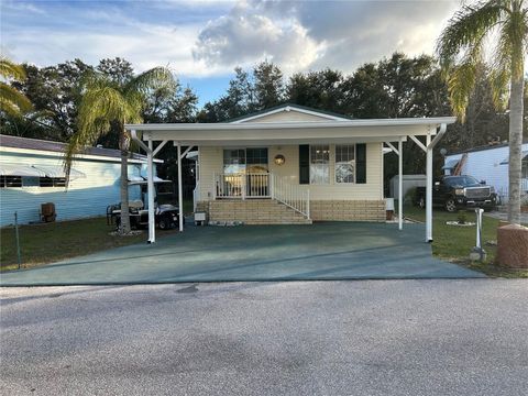 Photo of 5 Queen Of Waters Street, Lake Wales, FL 33898 (MLS # K4902794)