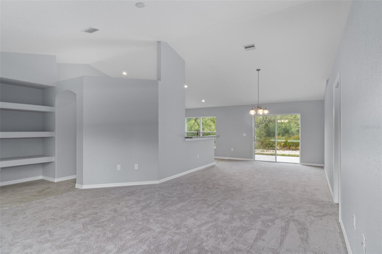 6850 N PAVILION LOOP