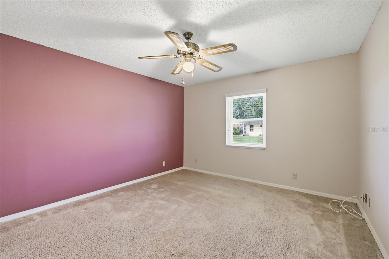 CONNELL LAKE ESTATES - Residential